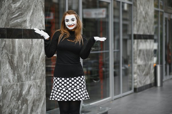 Quelles sont les meilleures pratiques pour créer un atelier de théâtre d'improvisation?